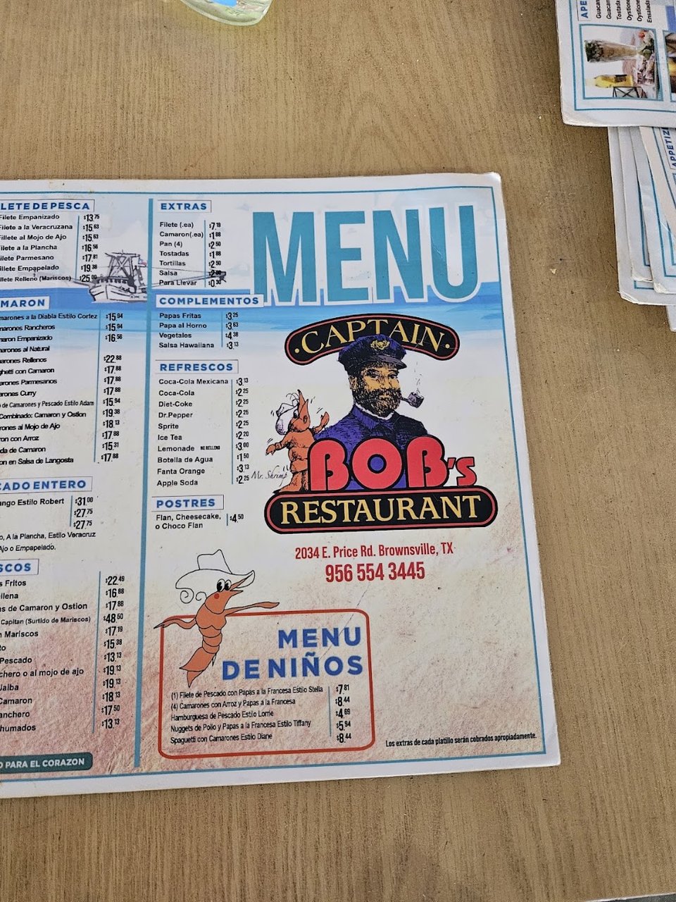 Lunch menu with seafood combos.